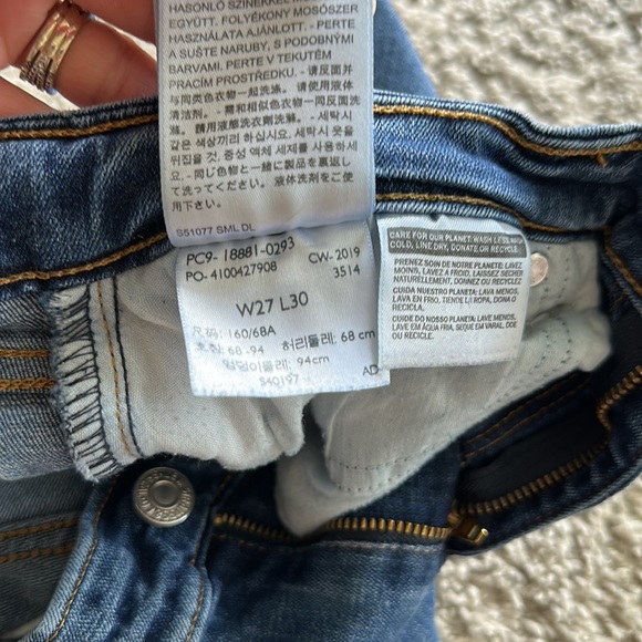 LEVIS 711 Skinny Jeans - Picture 5 of 5